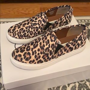 Steve Madden cheetah print slip ons
